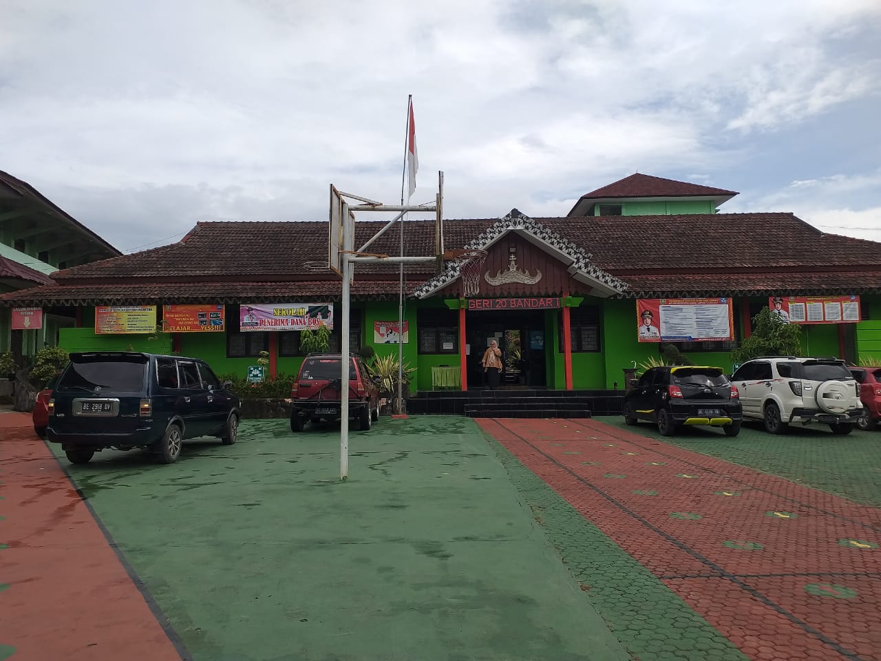 Alumninya Terkendala PPDB SMA Jalur Zonasi, Kepala SMPN 20 Bandar Lampung Buka Suara