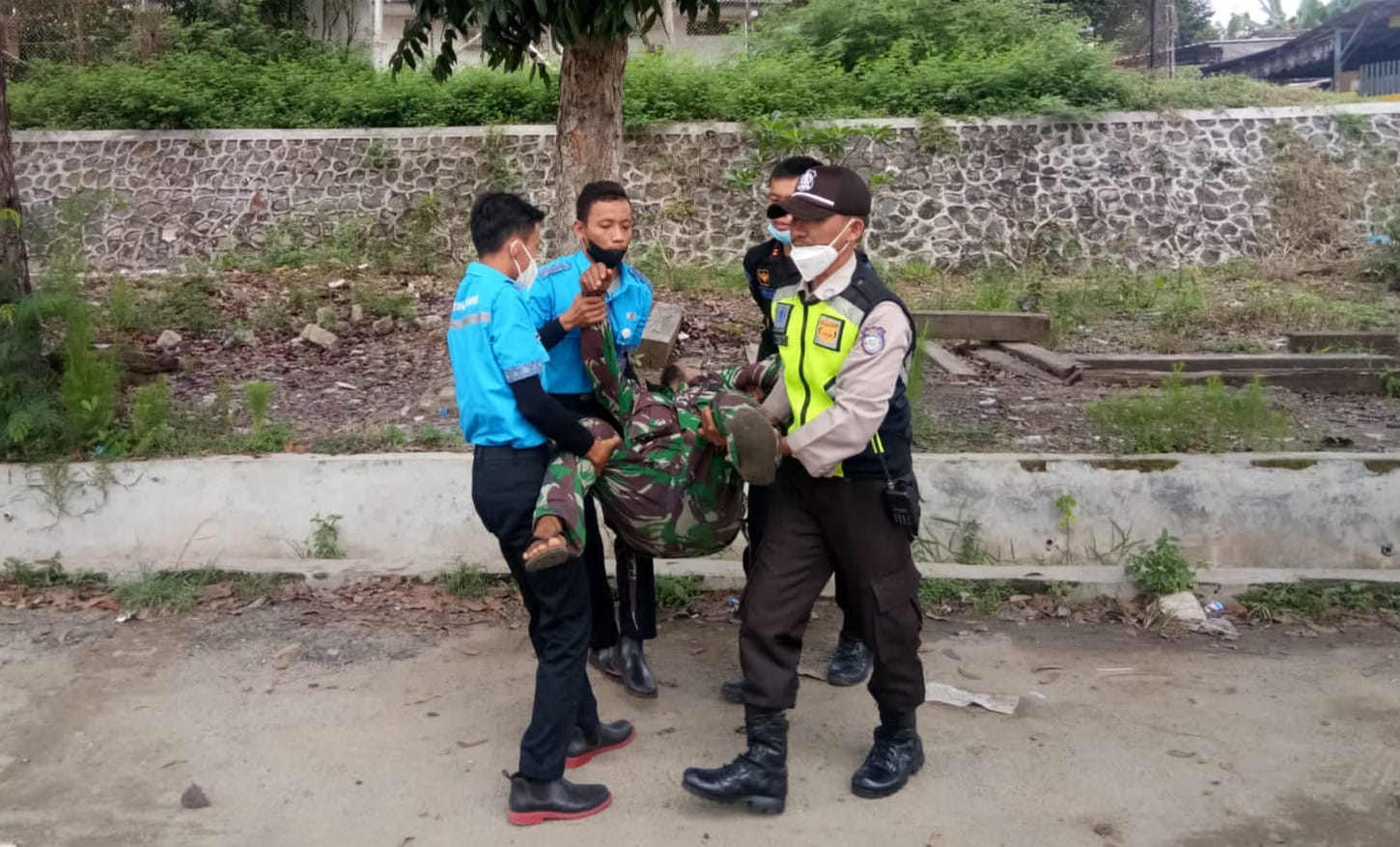 Mengaku Anggota TNI AD, Pria Ini Cek-cok dengan Security Stasiun KA Berakhir di Rumah Sakit