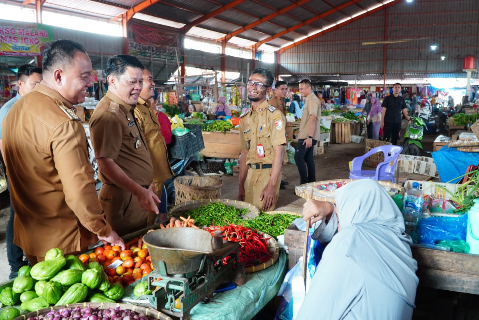 Jelang Ramadhan, Pj Bupati Tubaba Monitoring Pasar Tradisional