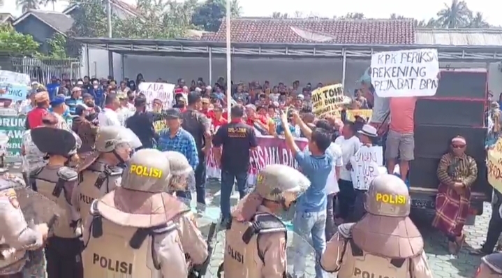 Unjuk Rasa Masyarakat di Kantor BPN, Minta Tunjukan Peta Wilayah Persil Milik PTPN VIII