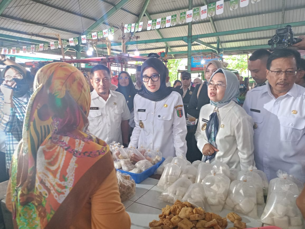 Pantau Harga dan Ketersediaan Bahan Kebutuhan Pokok, Wagub Jihan Klaim Aman