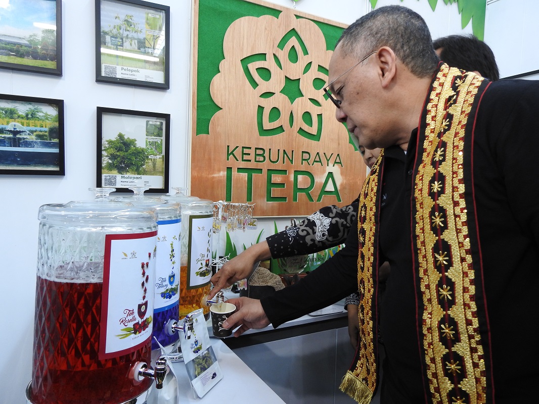 Kebun Raya ITERA Tampilkan Koleksi Hingga Inovasi di Pameran Riset dan Inovasi InaRI Expo 2023
