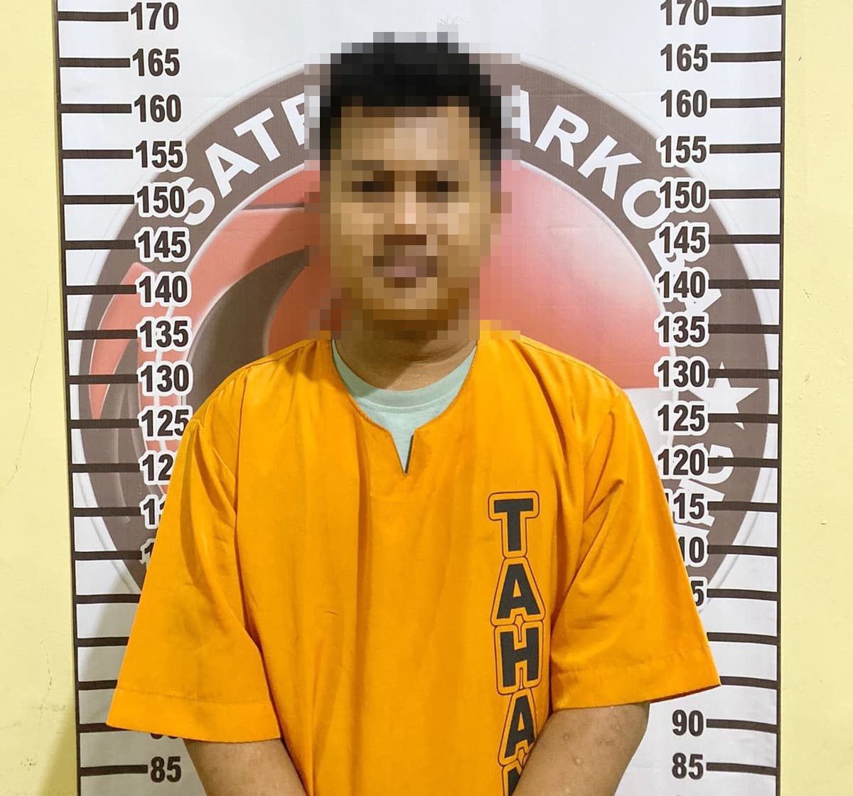 Diciduk Polisi di Rumahnya, Warga Banjar Agung Tulang Bawang Ini Terbukti Edarkan Sabu yang Disimpan di Saku