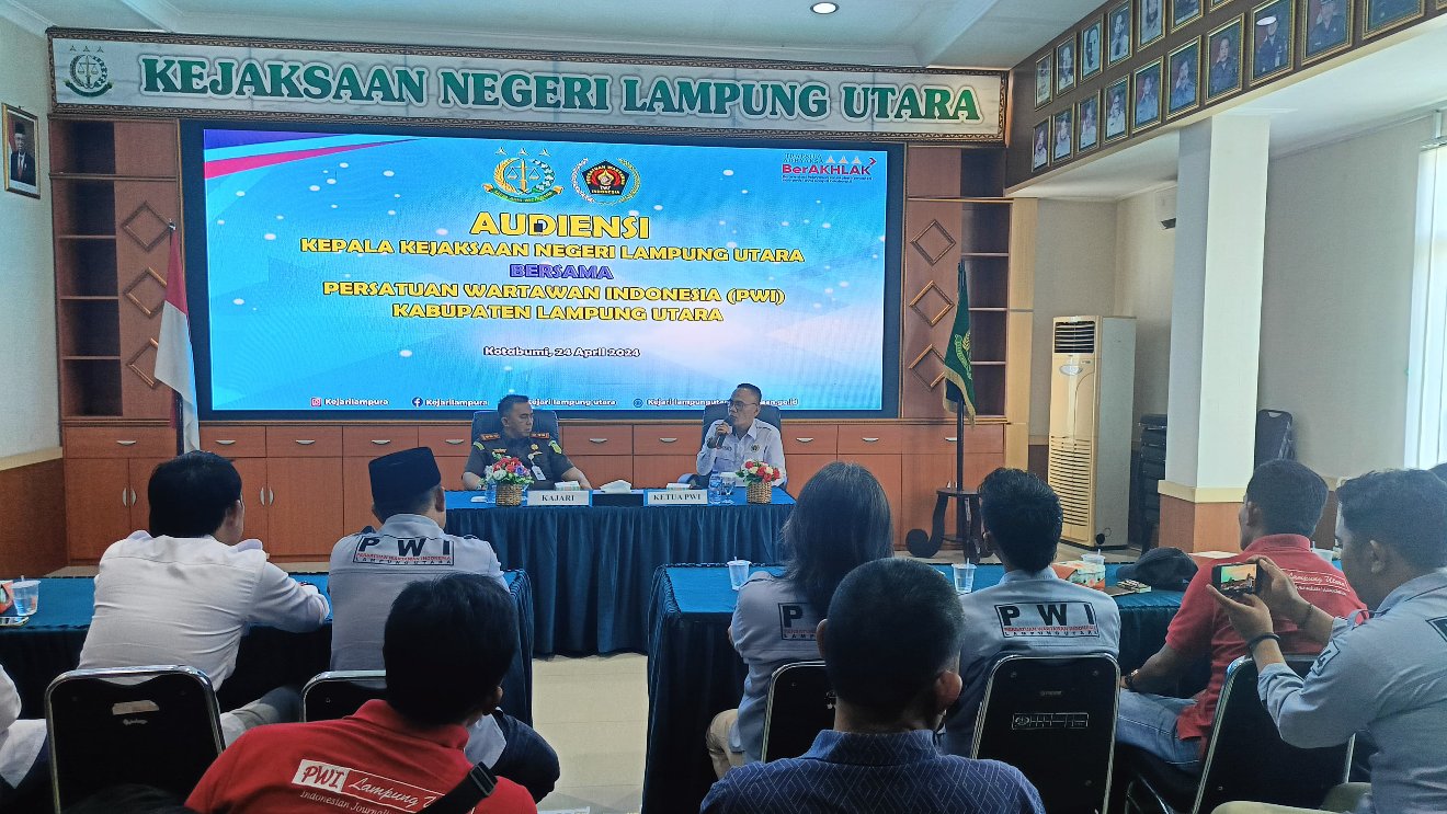 Audensi Kepala Kejaksaan Negeri Bersama PWI Lampura