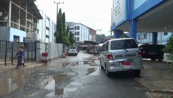 Keluarga Mahasiswa yang Tewas di Kosan Tolak Jenazah Divisum