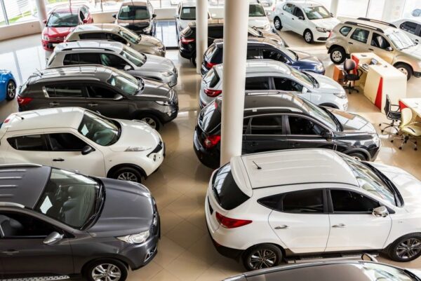 Dana Pas-pasan dan Berniat Beli Mobil Bekas? Yuk Simak Tips Agar Terhindar Dari Risiko Buruknya