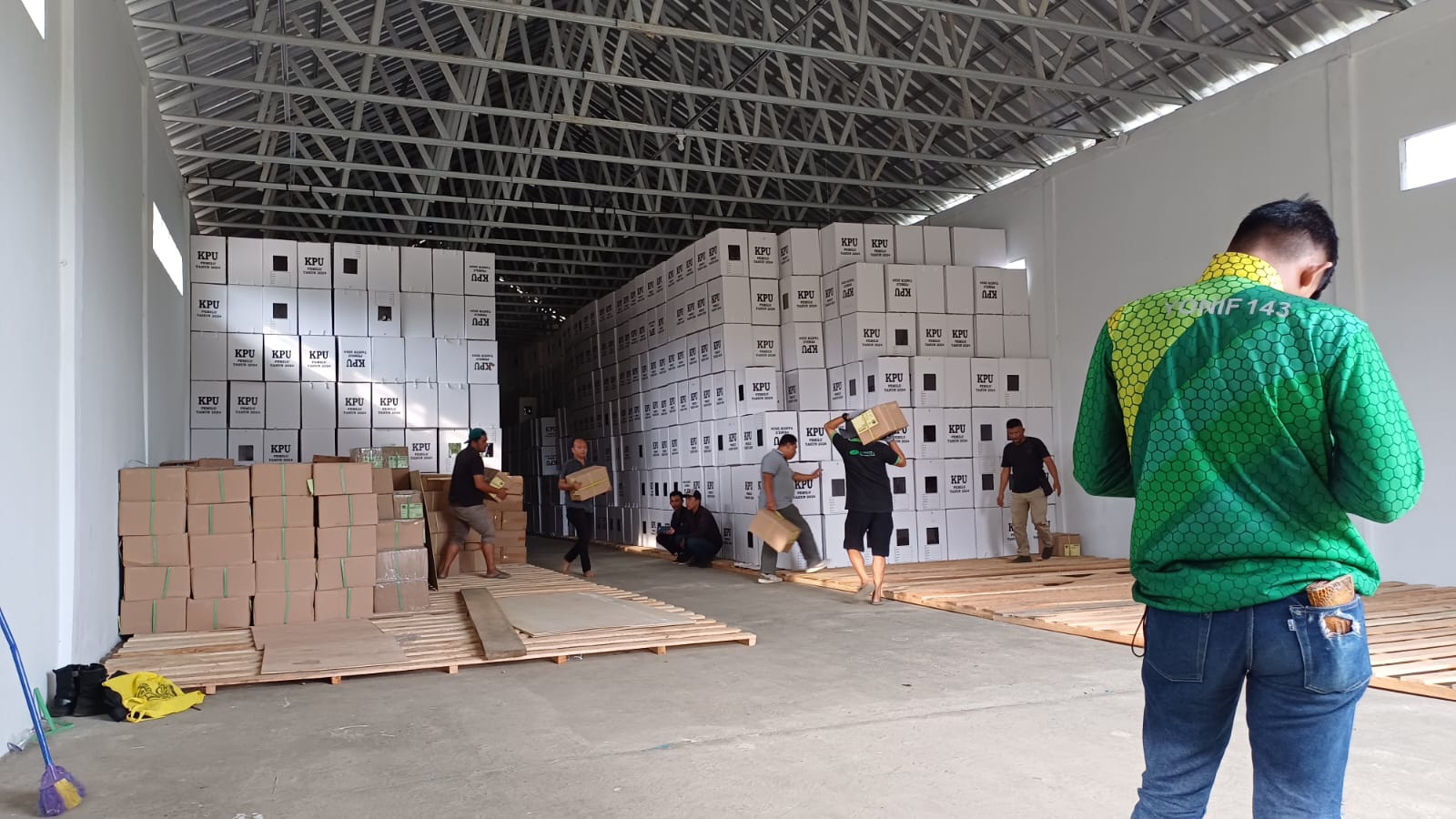 Ratusan Logistik Pemilu di Lampung Rusak, Terbanyak di Kabupaten Ini