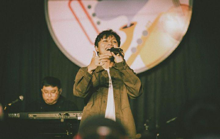 Momen Tak Terduga di Atas Panggung yang Dialami Rizky Febian: Saya Tetap Profesional