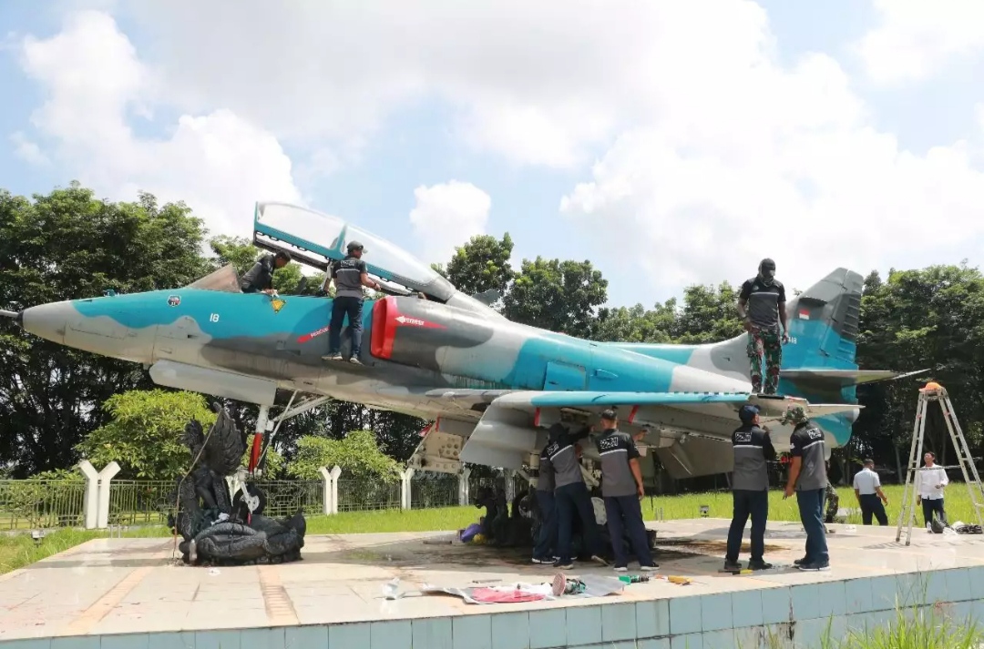Dihibahkan, Monumen Pesawat Skyhawk Pemkab Tulang Bawang Direlokasi ke Lanud Pangeran M Bun Yamin