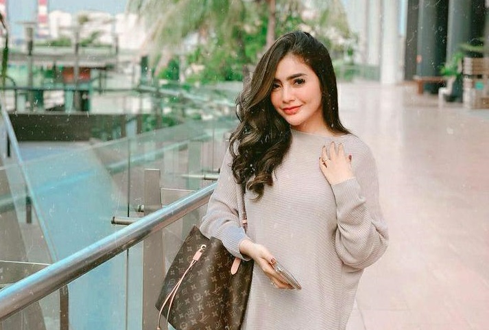 Diduga Jadi Selingkuhan Kapolres Muara Enim, Mesya Thalib Dilabrak Istri Sah