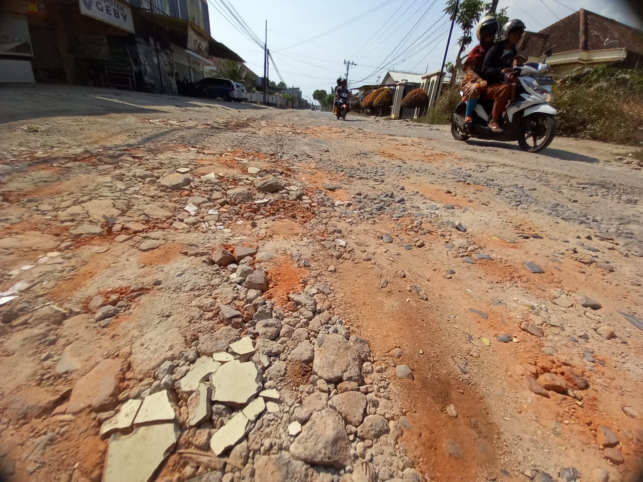 Lapor, Warga Berharap Jalan Ini Diperbaiki