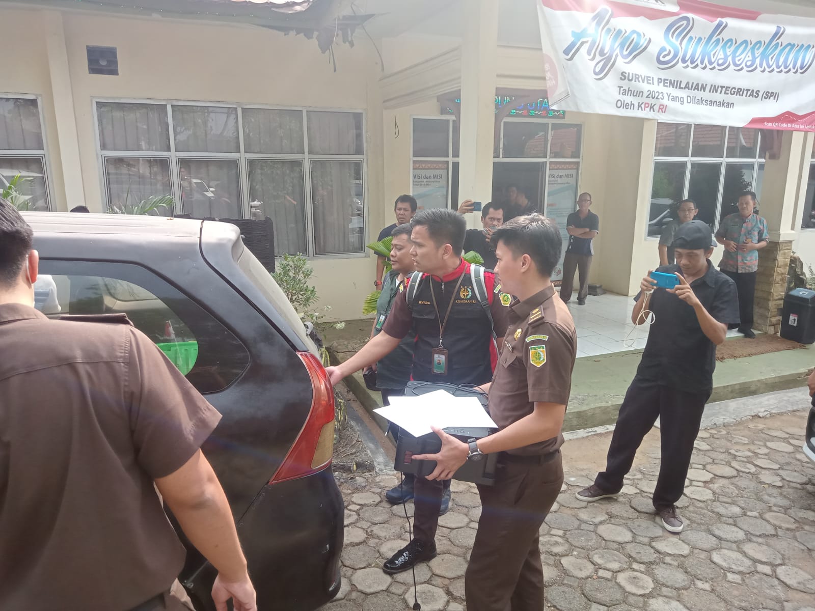 Heboh! Kejari Geledah Kantor Inspektorat Lampura