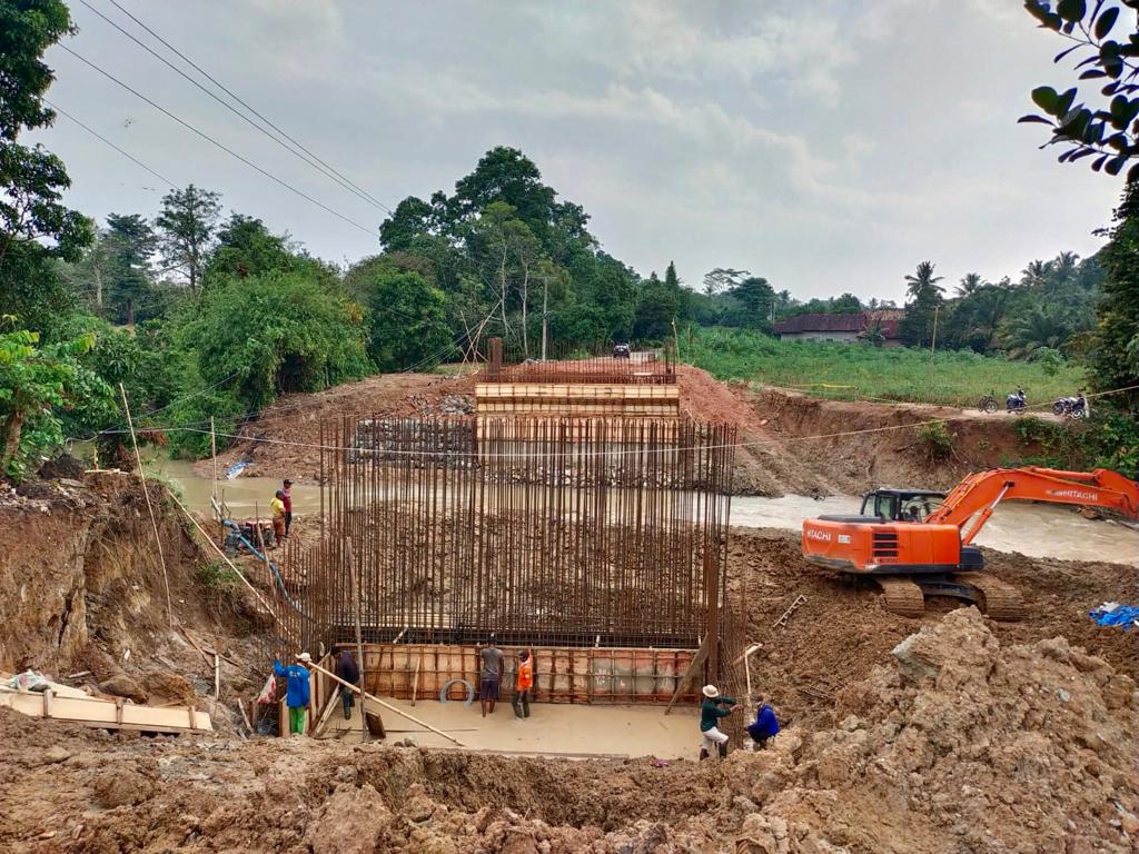 Talud Jembatan Way Billu Lamteng Ambrol, Begini Kata Kadis BMBK Lampung
