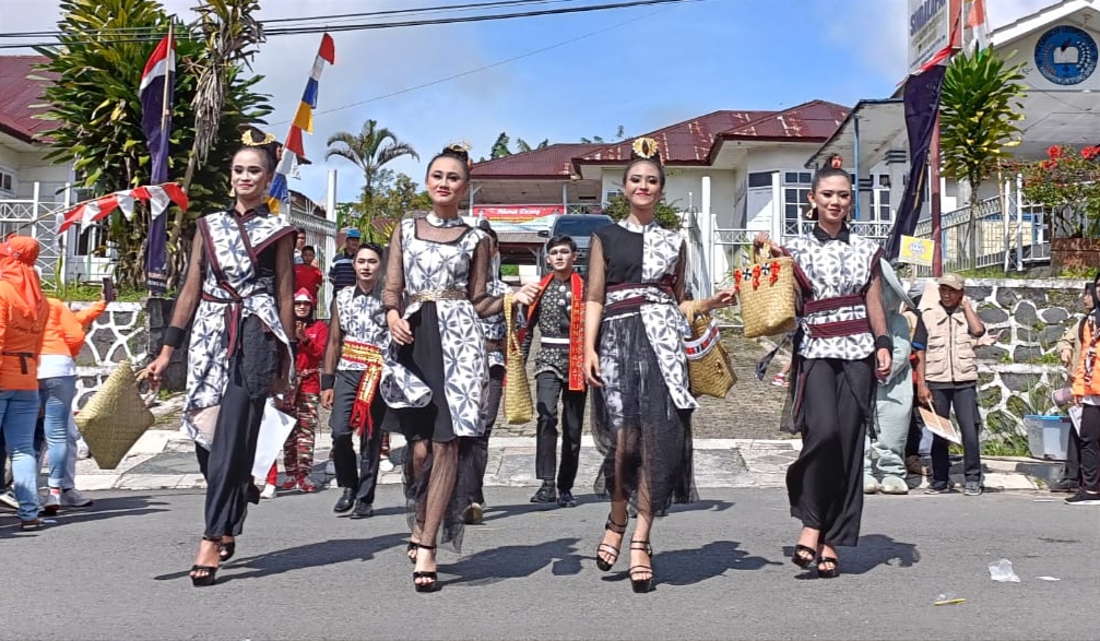 Serunya Citayam Fashion Week ala Lampung Barat