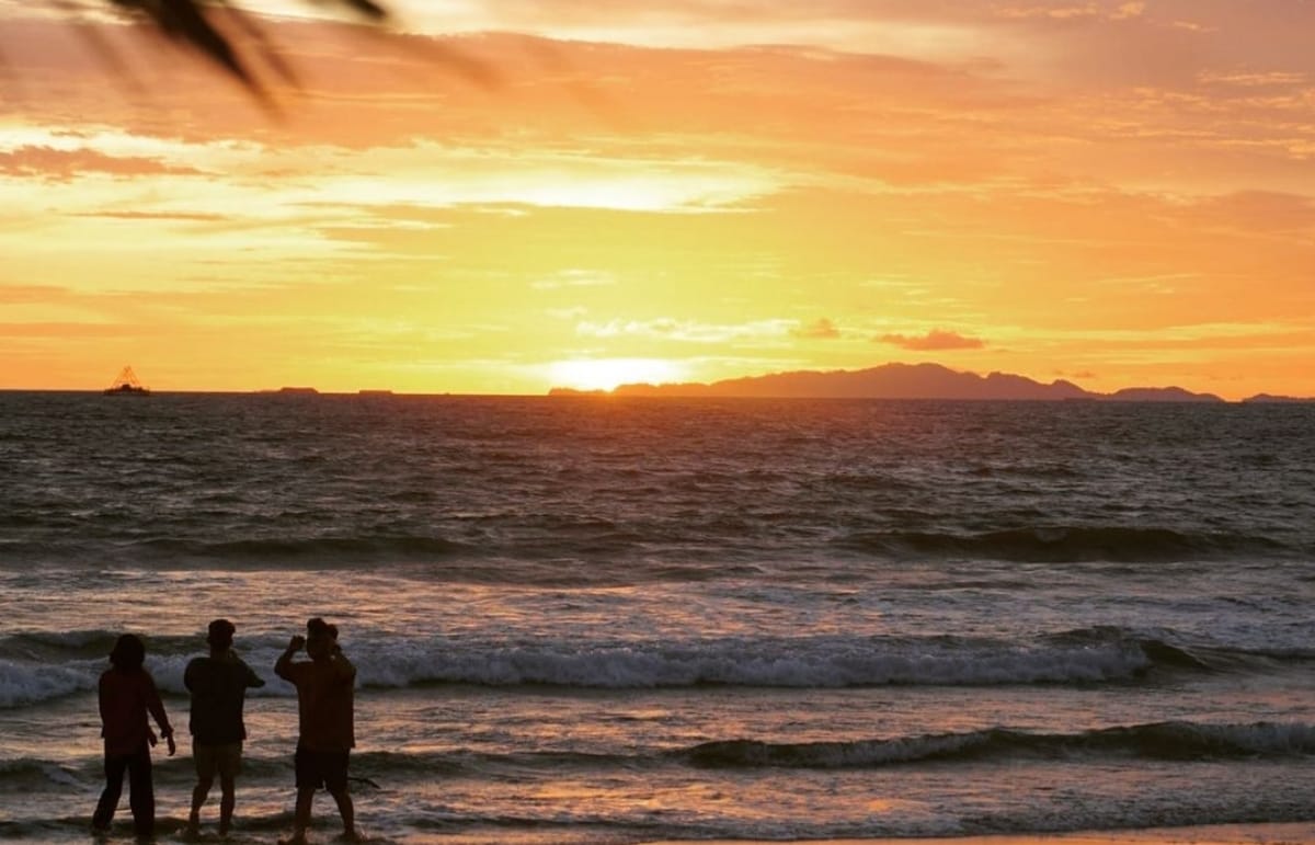 Tarif Masuk Pantai Sanggar Kalianda, Destinasi Wisata Alam di Lampung yang Cocok Untuk Habiskan Liburan