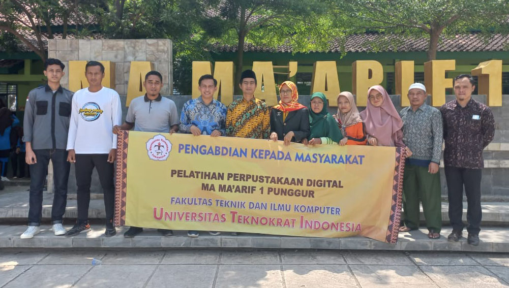 Optimalkan Kinerja Perpusatakaan, Tim PKM UTI Gelar Pelatihan Otomasi di MA Ma’arif 1 Punggur