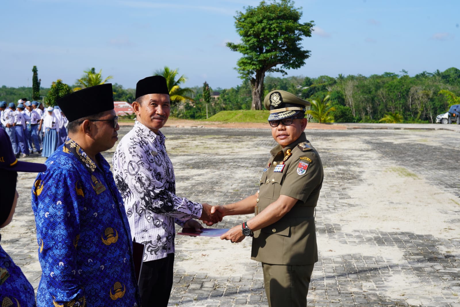 Pimpin Upacara Hari Jadi Provinsi Lampung ke 59, HUT Pol PP dan HUT Ke 61 Linmas, Ini Pesan Sulpakar