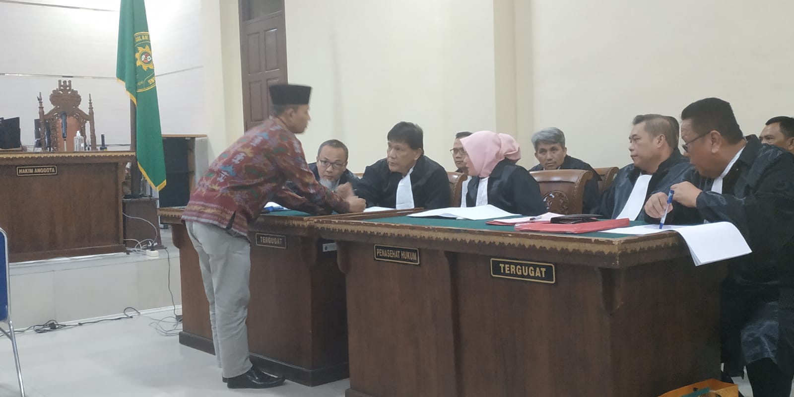 Jaksa Sebut Ketua RT Wawan Loncat Pagar Sebelum Bubarkan Jemaat Gereja