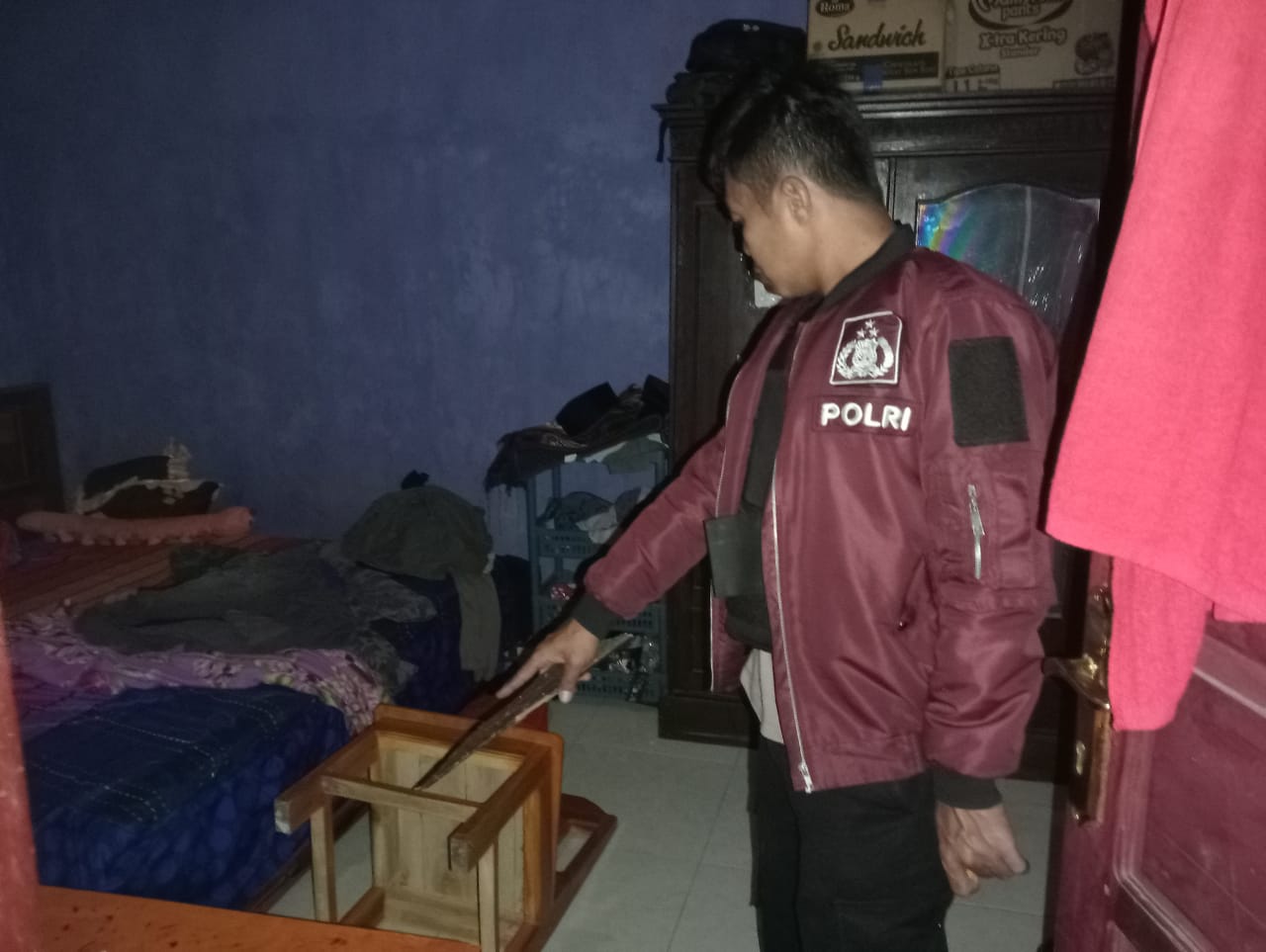 Ditinggal Penghuni, Pencuri Ini Gasak Barang Korban