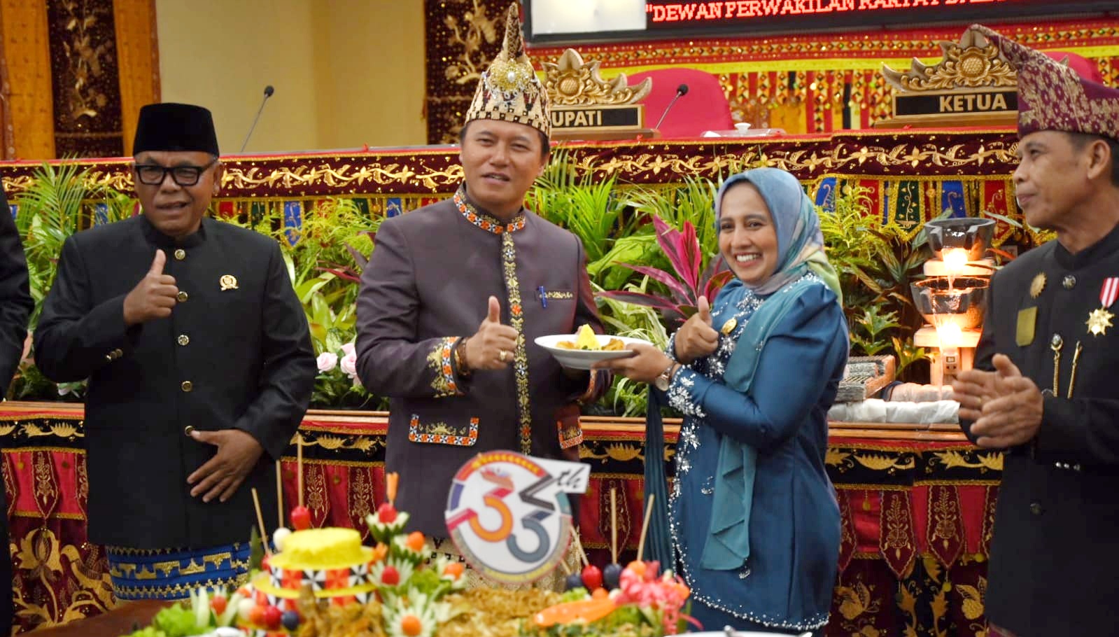 Semarak HUT Ke-33, DPRD Lampung Barat Gelar Paripurna Dengan Pidato Pj Bupati