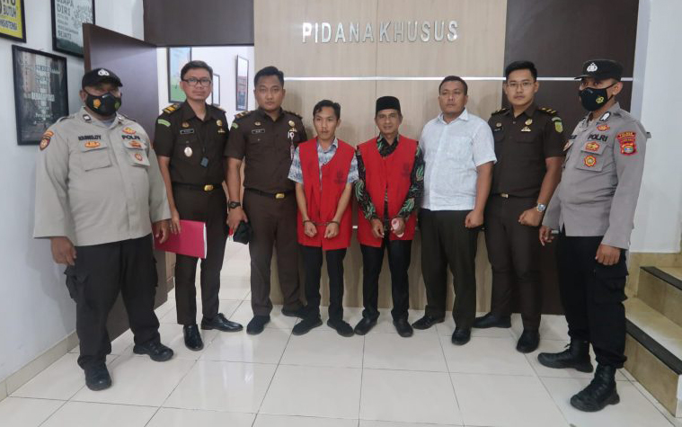 Tilep Uang Negara Ratusan Juta, Kepala dan Sekretaris Tiyuh di Tulang Bawang Barat Masuk Sel