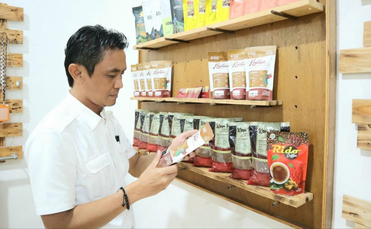 Tingkatkan Penjualan UMKM Binaan, Rumah BUMN Bandar Lampung Gelar Pelatihan Desain Kemasan