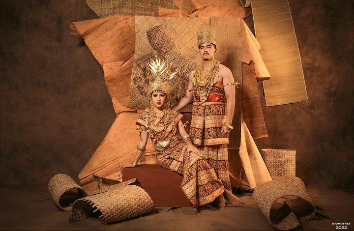 Kenakan Pakaian Adat Lampung Pesisir, Ini Tim Sukses Pemotretan Prewedding Kaesang Pangarep dan Erina Gudono