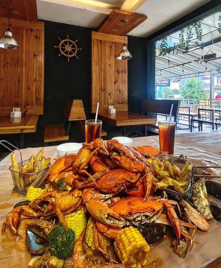 Cari Makanan Olahan Seafood dan Bersahabat di Bandar Lampung, Yuk Kunjungi Tiga Tempat Ini