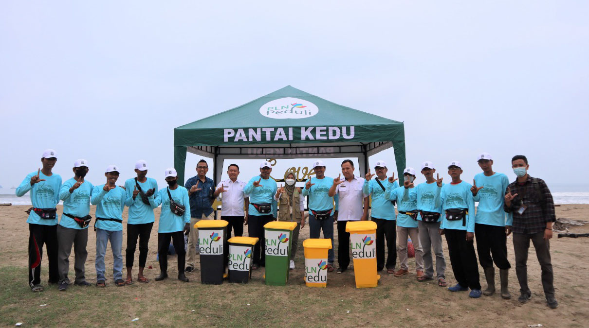 Bangkitkan Sektor Wisata dan Ekonomi Kreatif, PLN Bikin Pantai Kedu Kalianda Kian Cantik