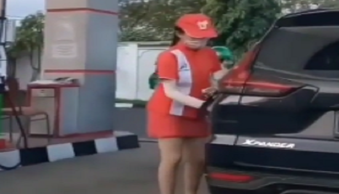 Video 23 Detik Petugas SPBU Seksi Viral di Media Sosial, Netizen: Bisa Bikin Kecelakaan Nih...