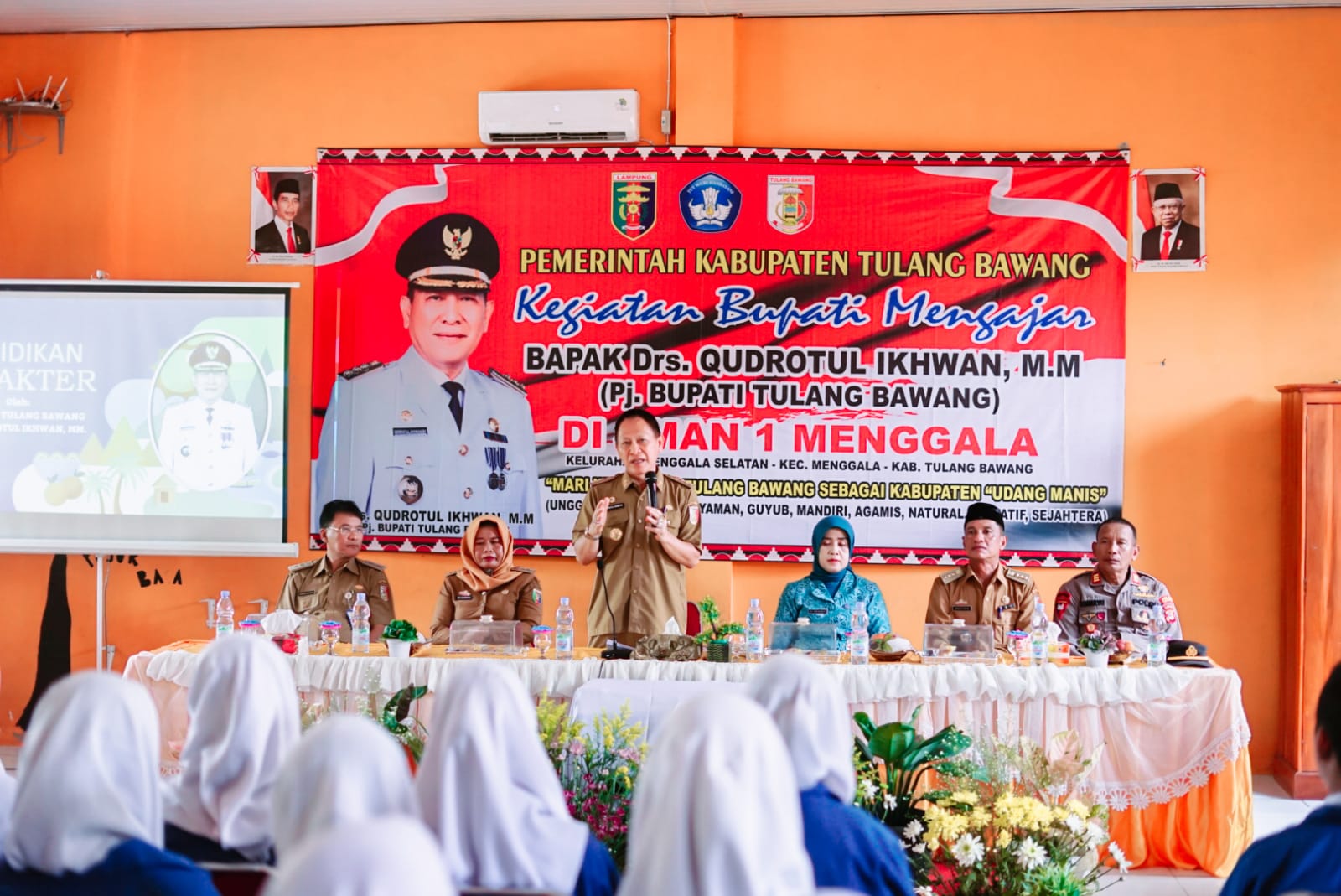 Jadi Guru di SMAN 1 Menggala, Pj Bupati Qudrotul Ikhwan Ungkap Bahaya Narkoba
