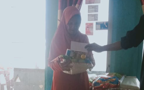Sempat Dapat Teguran Pemkot, PT SME Buat Dua Lapis Filter Debu dan Bagikan Sembako Kepada Warga