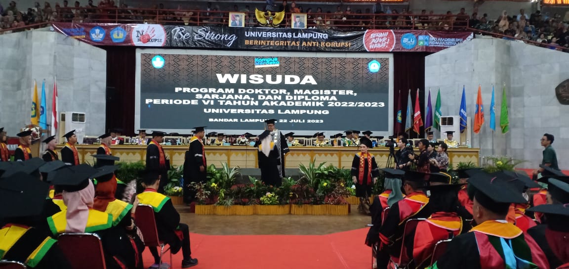 Unila Sumbang Seratus Ribu Lulusan pada Negara