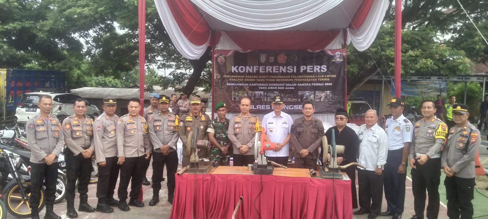 Polres Pringsewu Lampung Musnahkan Knalpot Brong