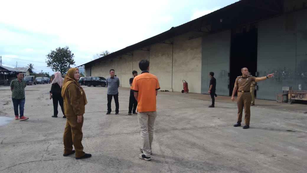 Tak Bisa Tunjukan Surat Izin Usaha, Gudang Bungkil Ditutup Sementara