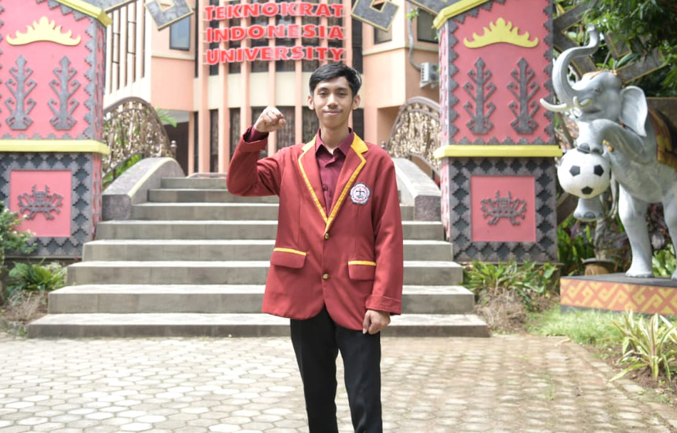 Makin Berkilau, Mahasiswa UTI Juara Lomba Cerpen Tingkat Nasional