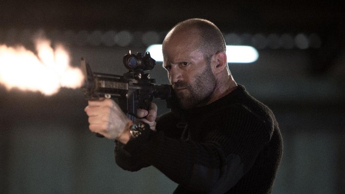 Sinopsis Mechanic: Resurrection, Aksi Memukau Mantan Pembunuh Bayaran yang Memalsukan Kematian