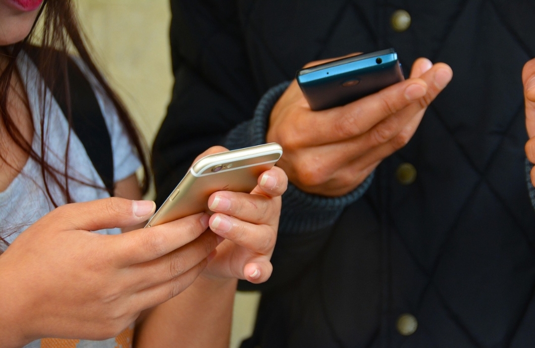 9 Tips dan Trik Memilih Pinjaman Online yang Aman, Terdaftar di OJK hingga Layanan Pelanggan Yang Responsif