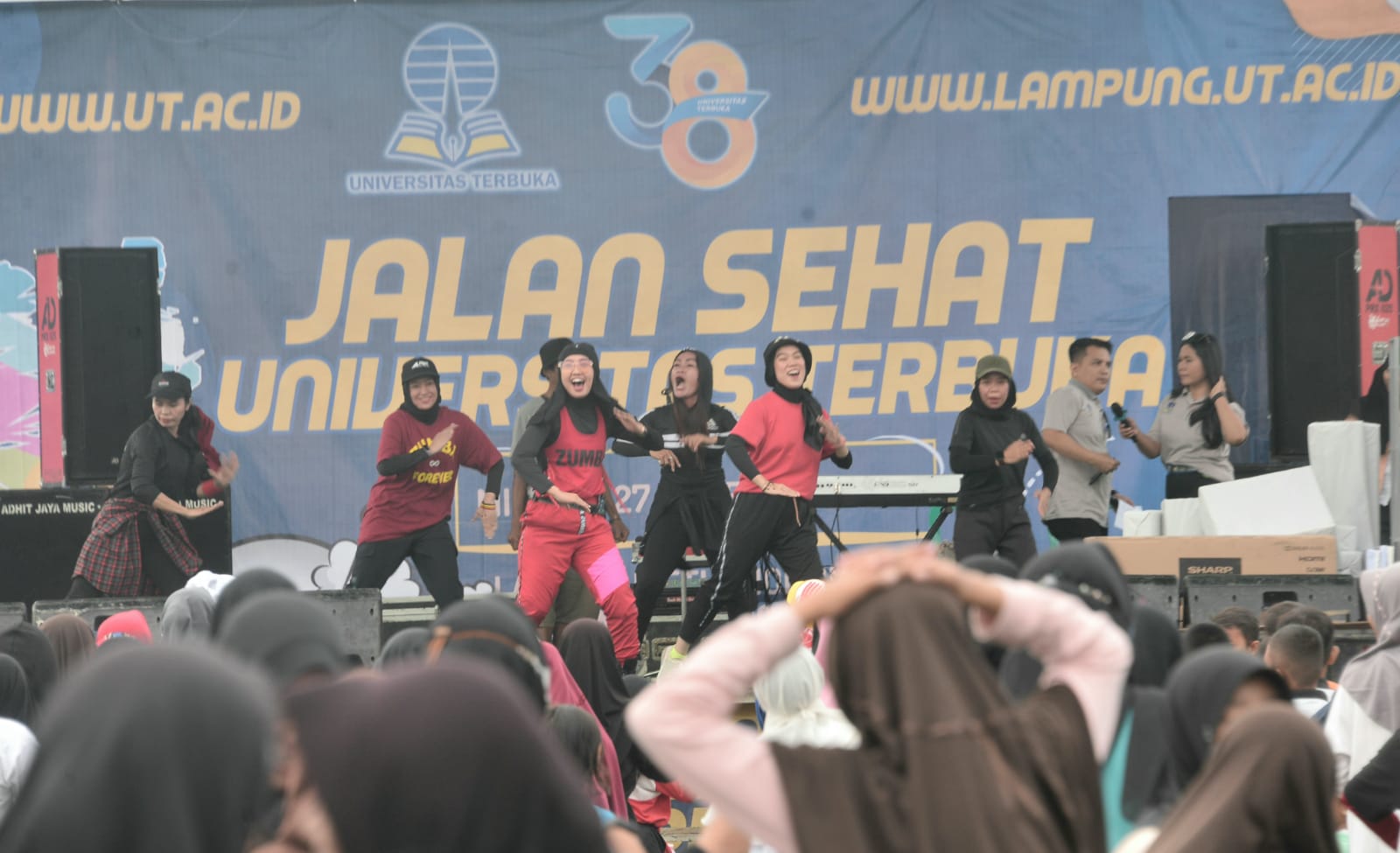 ZUMBA JALAN SEHAT UT
