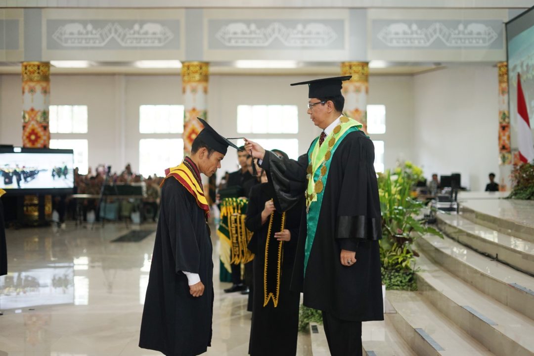 Rektor Sebut UIN Kampus Islam yang Inklusif, Lahirkan Luluskan Wisudawan Doktor Non Muslim Pertama