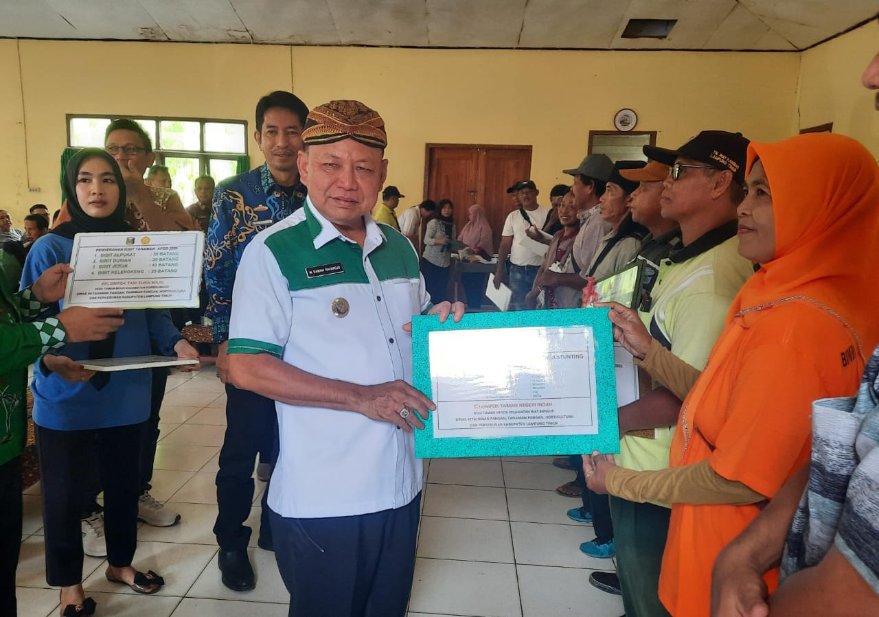 Tingkatkan Produktivitas Lahan, Lampung Timur Salurkan Bantuan Alsintan
