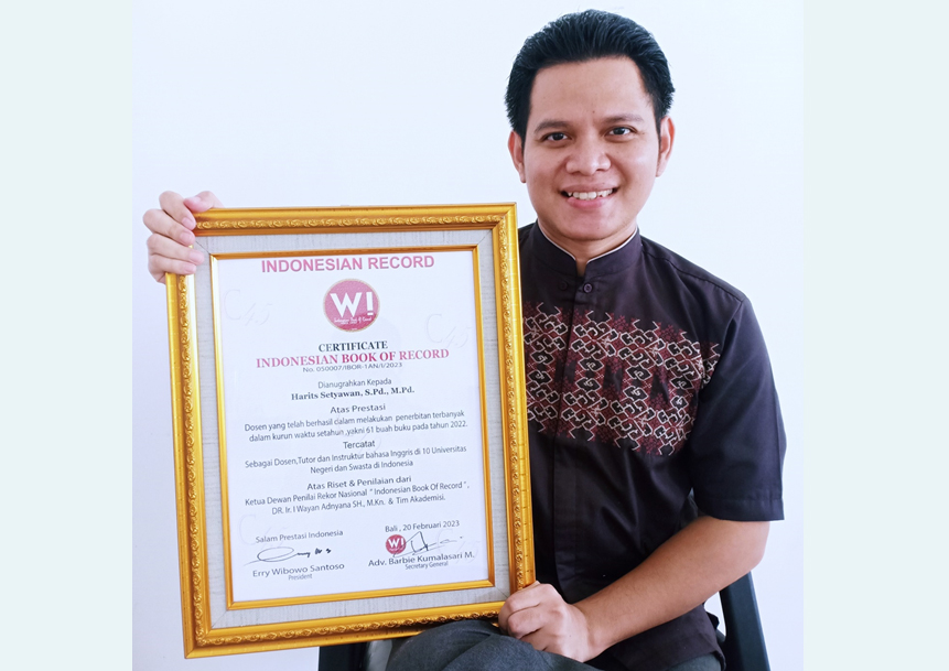Dosen DKV Itera Raih Penghargaan Indonesia Book of Records