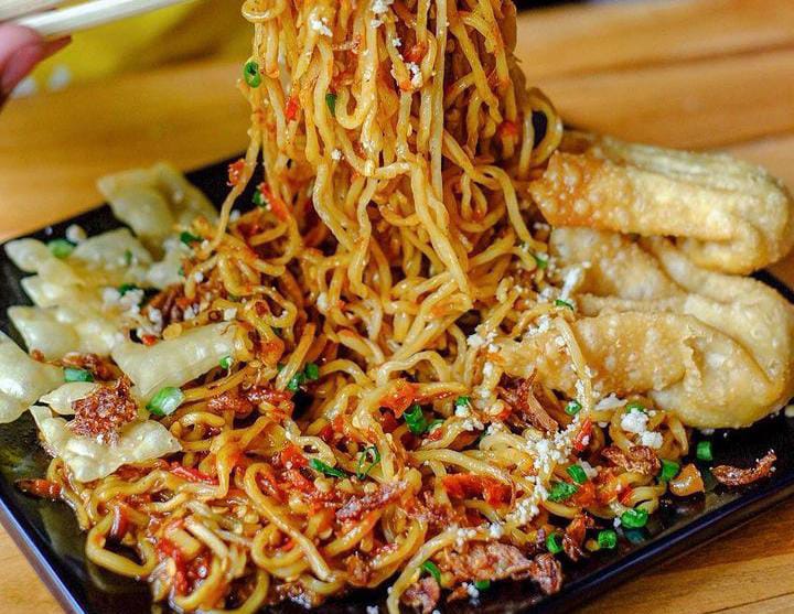 Nikmat Menggoda! Mie Pedas Viral di Bandar Lampung yang Harus Dicoba