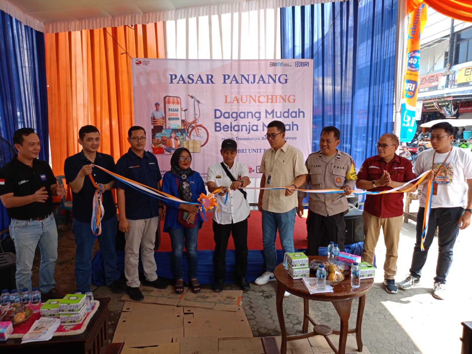 Dorong Inklusi Keuangan, BRI Cabang Teluk Betung Launching Program Dagang Mudah Belanja Murah di Pasar Panjang