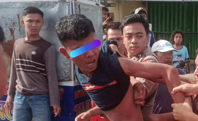 Tekab 308, Tentara dan Warga Tanggamus Lampung Tangkap Tersangka Penjambretan