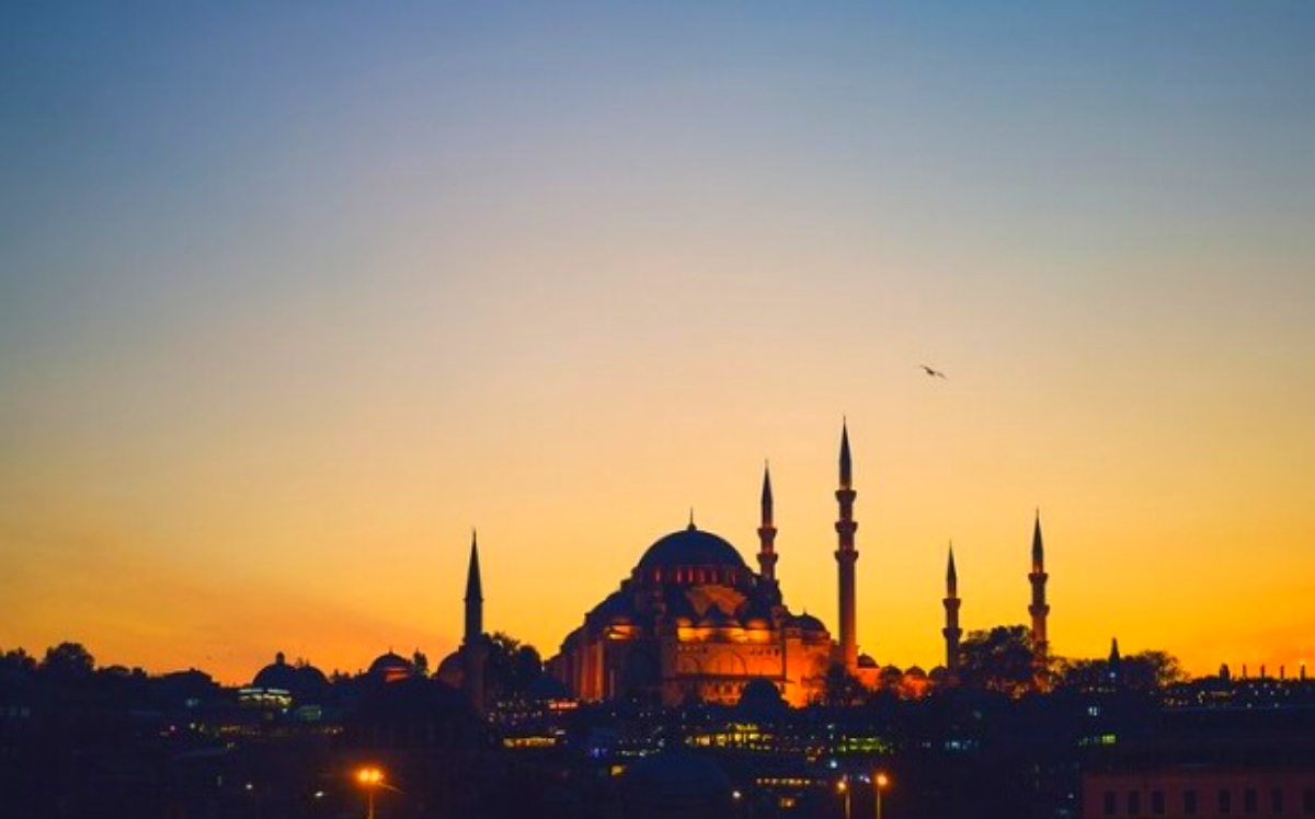 Keutamaan Berdoa di Hari Jumat, Amalkan Agar Dilimpahkan Keberkahan oleh Allah