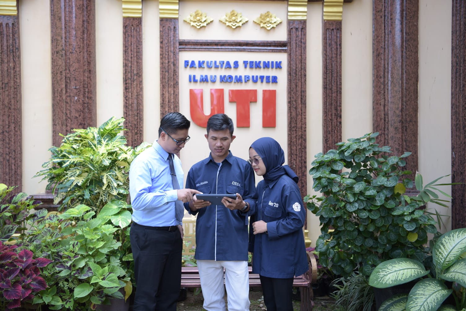 Aplikasi SPADA Sekolah Karya Dosen dan Mahasiswa UTI Dapatkan Hak Cipta
