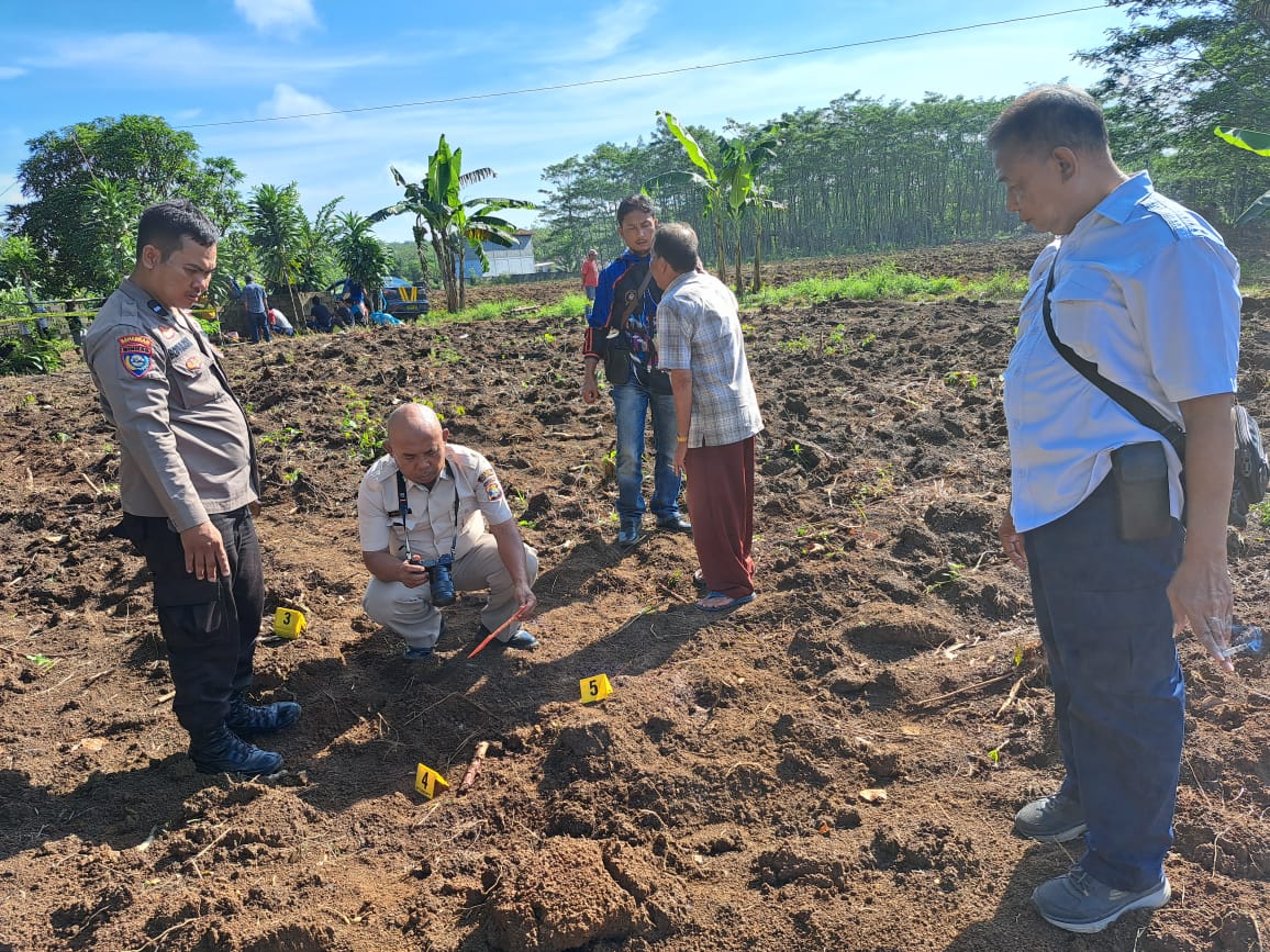 Kepergok Mencuri Ayam, Pria Ini Tewas di Amuk Massa