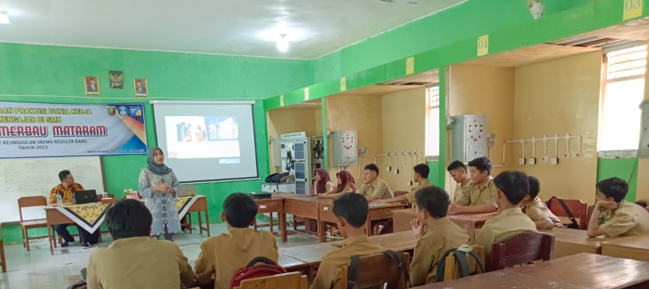 Kembangkan Kualitas Vokasi, PKM UTI Sambangi SMKN 1 Merbau Mataram