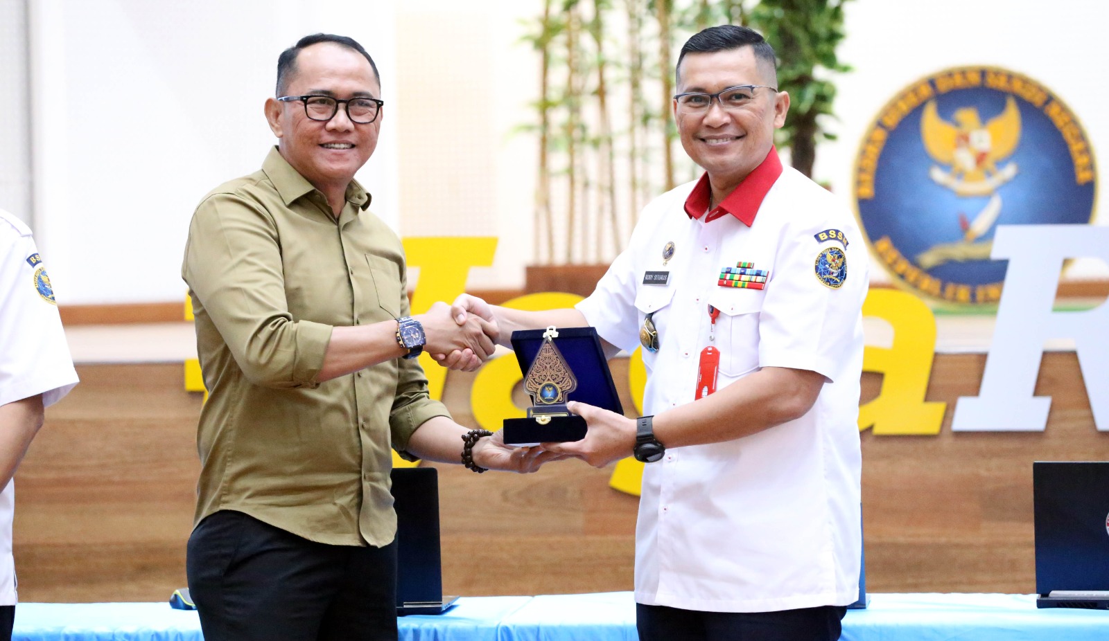 Percepat Layanan Publik, Pemkab Lamsel Teken MoU dengan BSrE BSSN, Ini Isinya